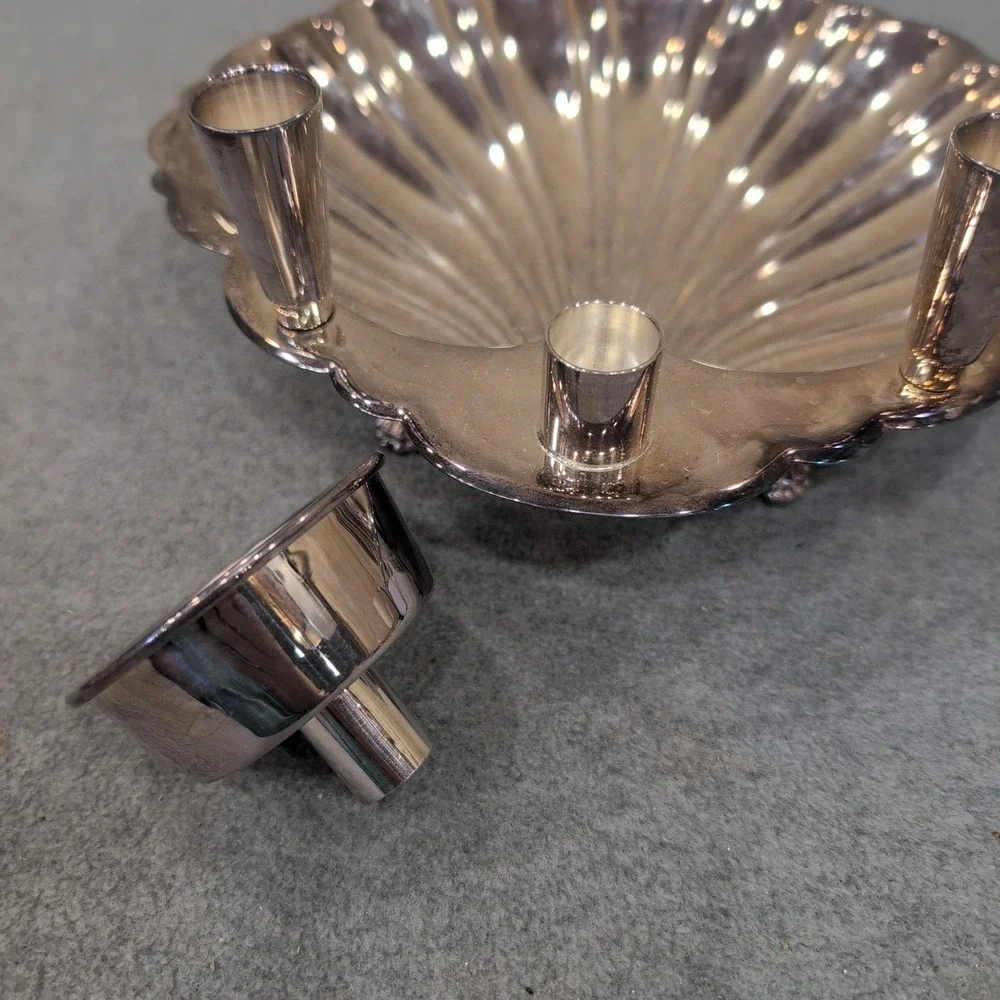 The Sheffield Silver Co Silver Plated Shell Chip and Dip Serving Set Made in USA